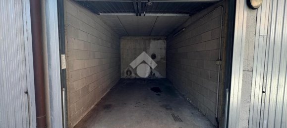 1 room Garage in Senago, Italy No. 329586 9