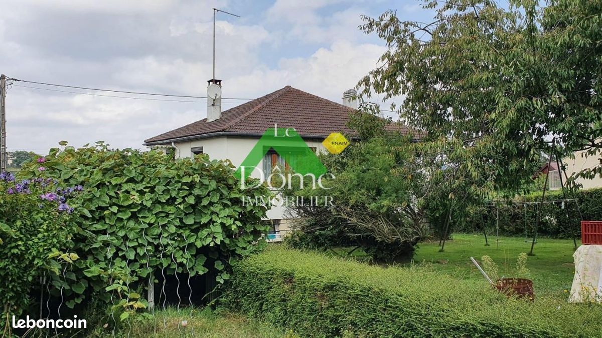 Casa de 3 dormitorios en Noailles, France No. 47180