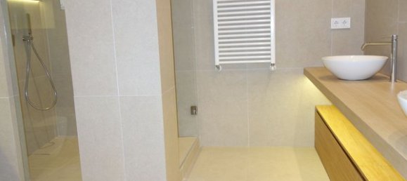 4 bedrooms Apartment in Valencia, Spain No. 93925 24