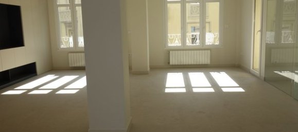 4 bedrooms Apartment in Valencia, Spain No. 93925 7