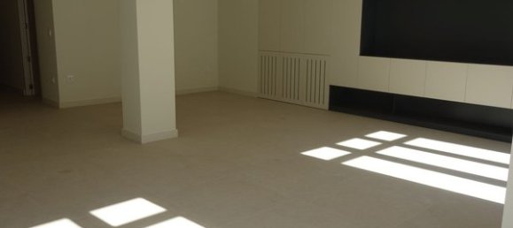 4 bedrooms Apartment in Valencia, Spain No. 93925 26