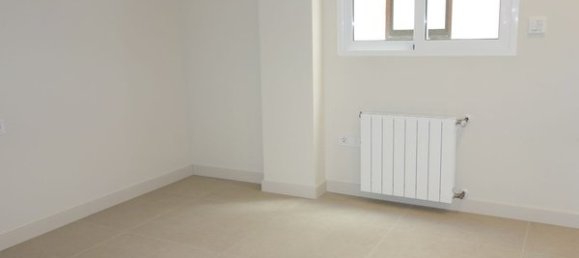 4 bedrooms Apartment in Valencia, Spain No. 93925 12