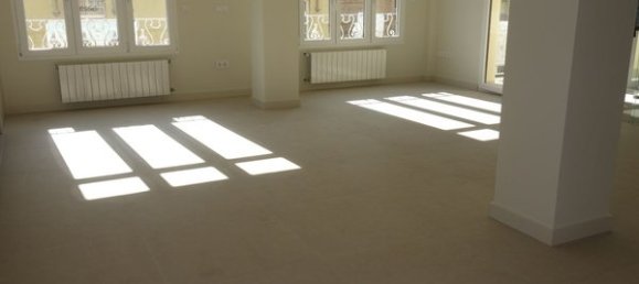 4 bedrooms Apartment in Valencia, Spain No. 93925 4