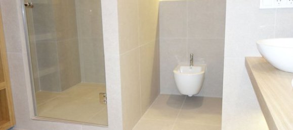 4 bedrooms Apartment in Valencia, Spain No. 93925 16