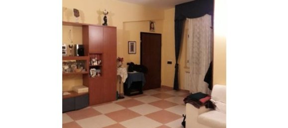 4-Zimmer Wohnung in Crotone, Italy, Nr. 253507 2