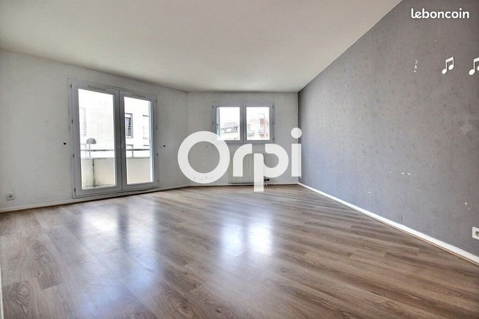1 chambre Appartement à Élancourt, France No. 280058