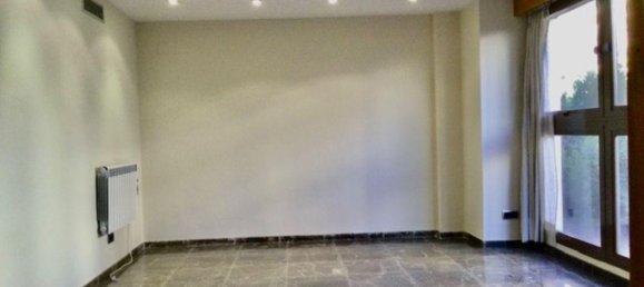 Apartamento de 5 dormitorios en Valencia, Spain No. 102030 2