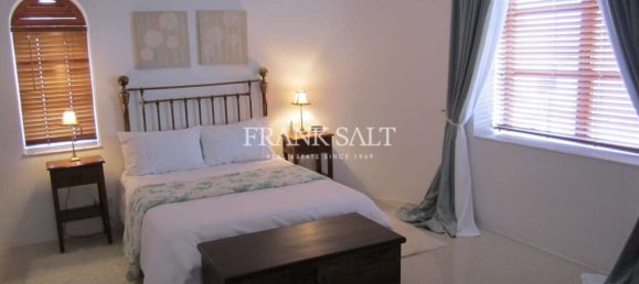 4 bedrooms Villa in Zurrieq, Malta No. 6592 8