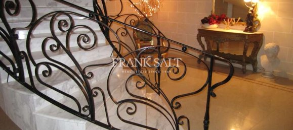 4 bedrooms Villa in Zurrieq, Malta No. 6592 6