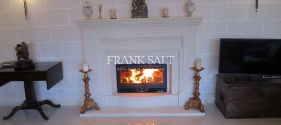 4 bedrooms Villa in Zurrieq, Malta No. 6592 5