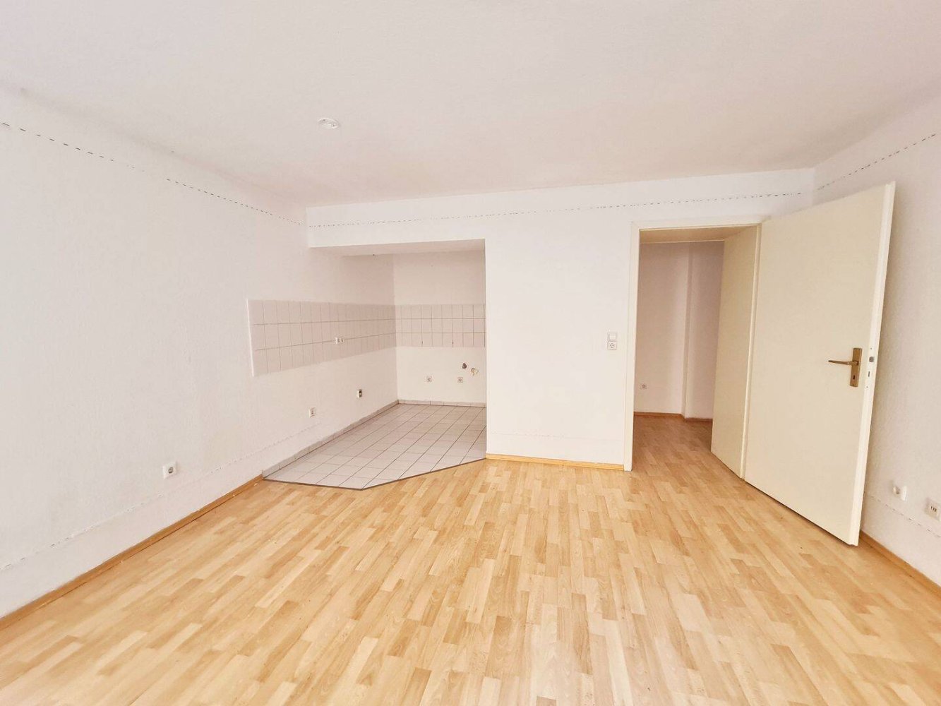 Apartamento de 1 dormitorio en Halle, Germany No. 245535