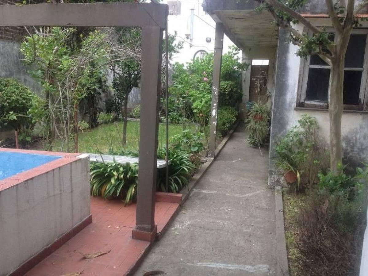 Дом с 3 спальнями в Bermudez, Аргентина № 2527