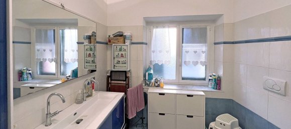 Квартира с 2 спальнями в Генуя, Италия № 313380 20