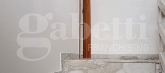 Apartamento de 3 dormitorios en Trani, Italy No. 322569 7