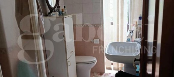 Apartamento de 3 dormitorios en Trani, Italy No. 322569 3