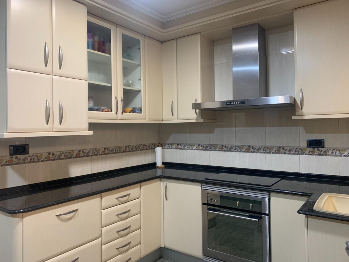 Дом с 4 спальнями в Нулес, Испания № 255239