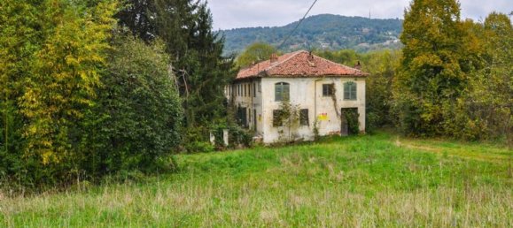 15-Zimmer Haus in Moncalieri, Italy, Nr. 102352 4