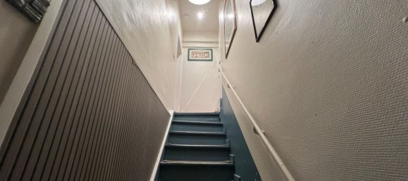 1 bedroom House in La Courneuve, France No. 174926 6