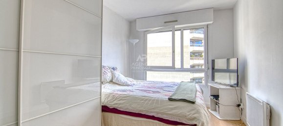 4 bedrooms Apartment in Yvelines, France No. 291765 7