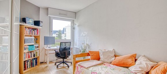 4 bedrooms Apartment in Yvelines, France No. 291765 8