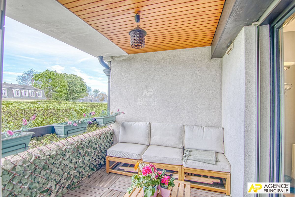 4 bedrooms Apartment in Yvelines, France No. 291765