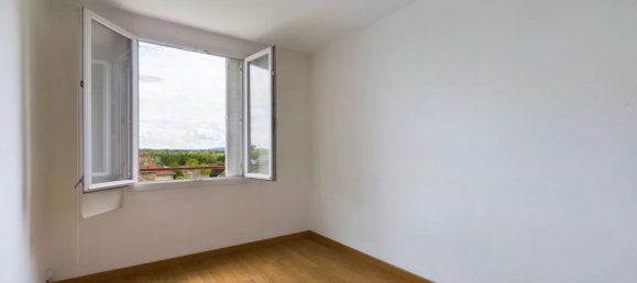 2 bedrooms Apartment in Sainte-Savine, France No. 60634 5