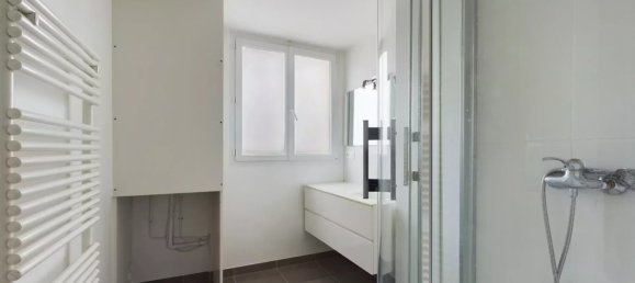 2 bedrooms Apartment in Sainte-Savine, France No. 60634 4