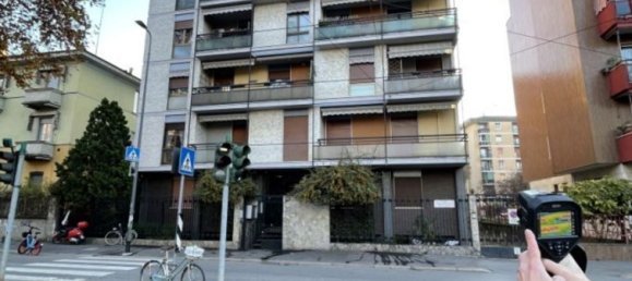 6 rooms Apartment in Milan, Italy No. 339068 4