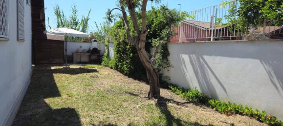 2 bedrooms House in Rome, Italy No. 343404 9