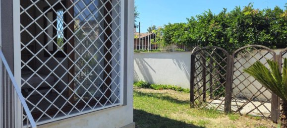 2 bedrooms House in Rome, Italy No. 343404 10