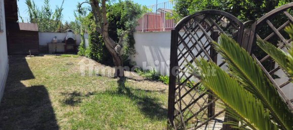 2 bedrooms House in Rome, Italy No. 343404 2