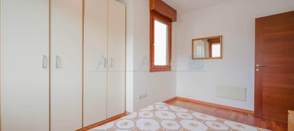 1 bedroom Apartment in Mogliano Veneto, Italy No. 302453 7