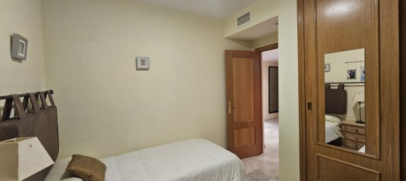 Apartamento de 3 dormitorios en Estepona, Spain No. 52904 29