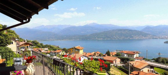 4 غرف نوم فيلا في Stresa, Italy رقم 88023 17