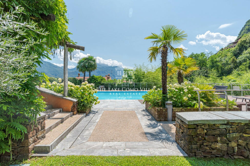 1 bedroom Apartment in Menaggio, Italy No. 57361