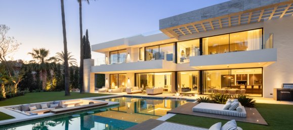 Villa de 6 dormitorios en Marbella, Spain No. 109073 12