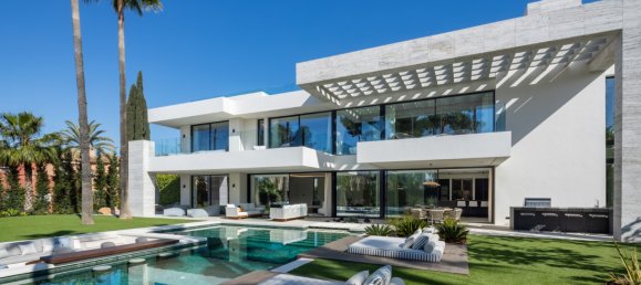 Villa de 6 dormitorios en Marbella, Spain No. 109073 14