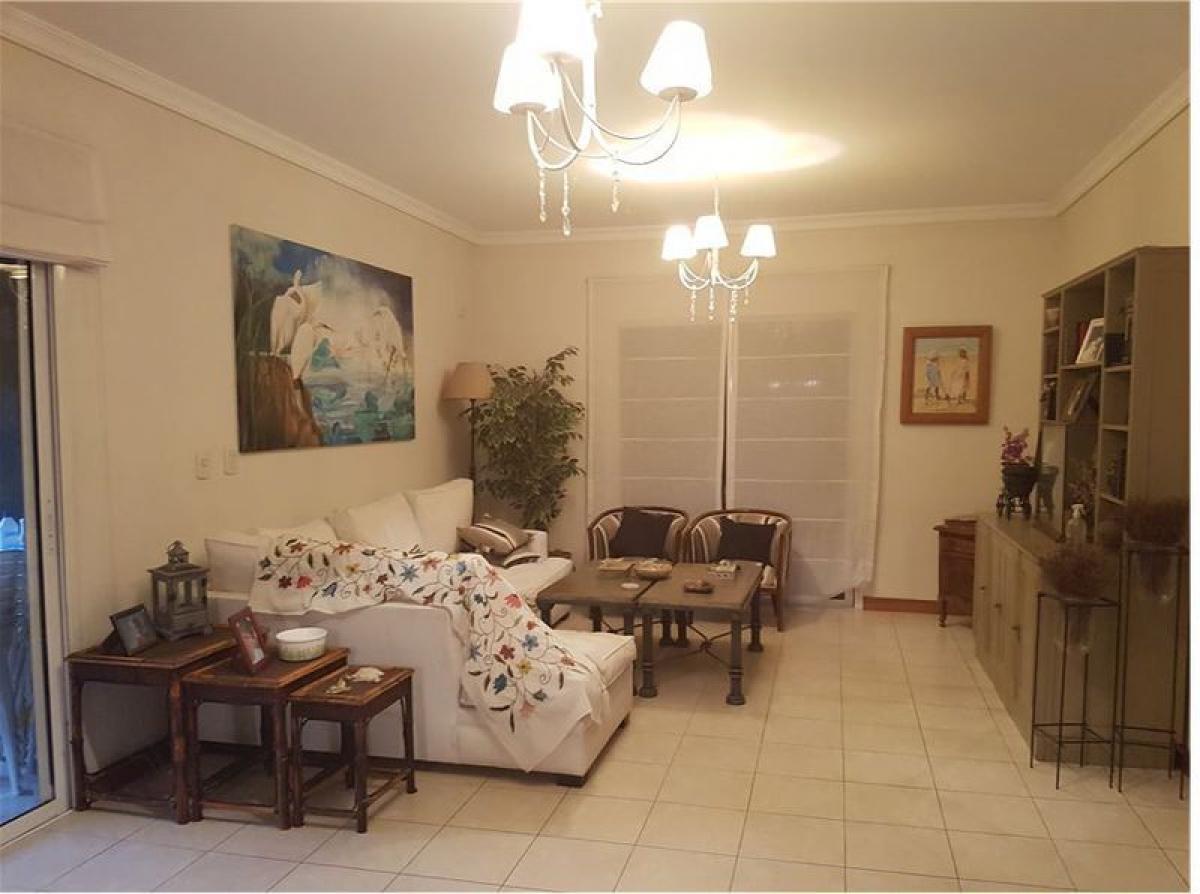 3 bedrooms House in Pilar, Argentina No. 83396