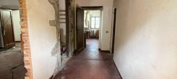 8 rooms House in San Casciano in Val di Pesa, Italy No. 24236 16