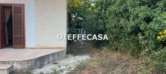 2 bedrooms House in Trapani, Italy No. 48814 2