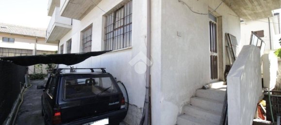 2 bedrooms Apartment in Civitanova Marche, Italy No. 217371 2