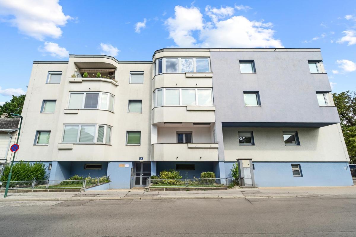 4 rooms Apartment in Mariahilf, Austria No. 221164