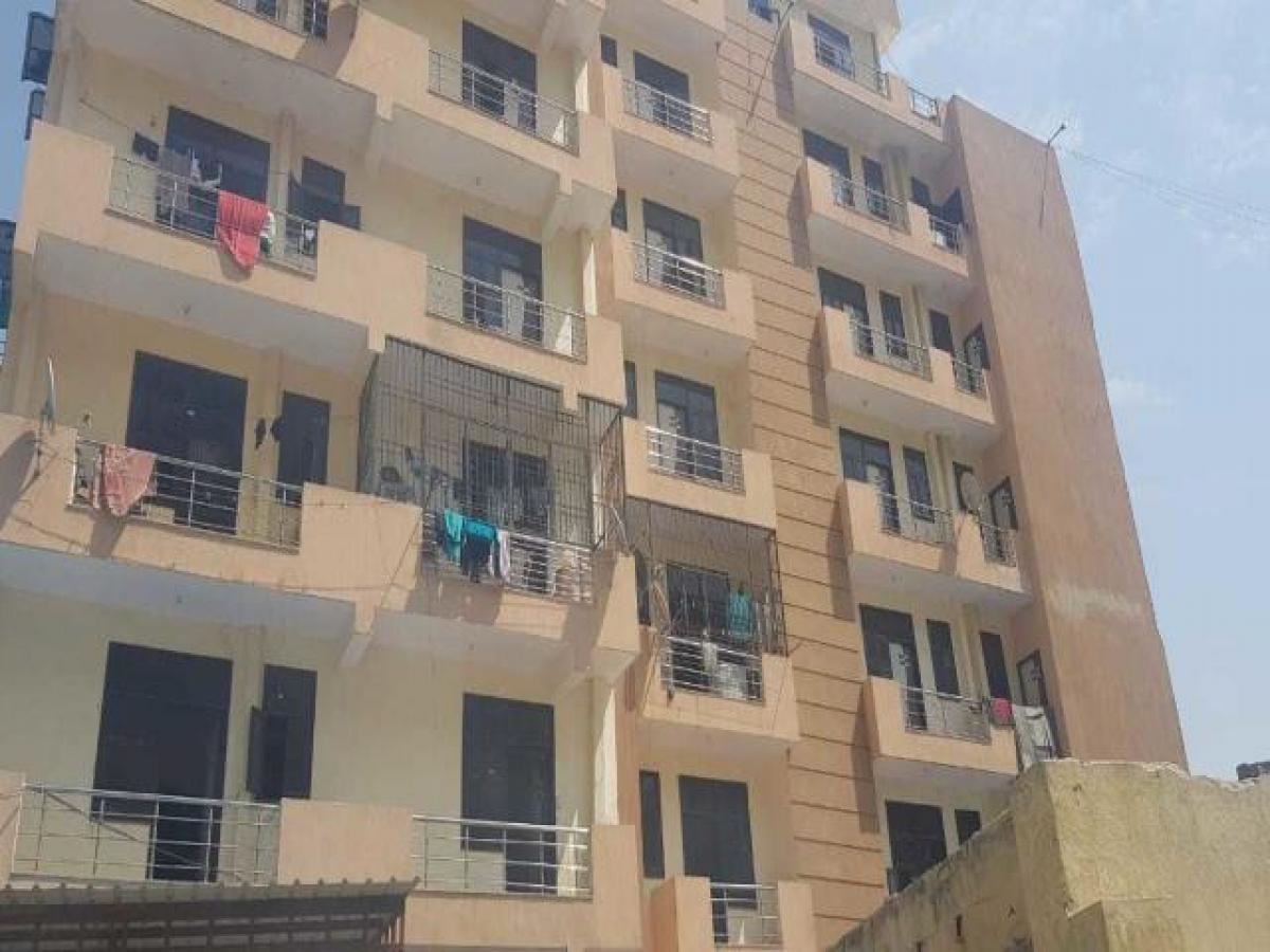 2 bedrooms House in Noida, India No. 5149