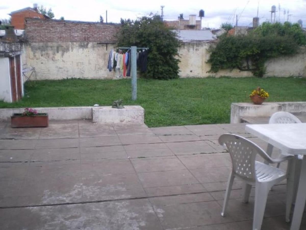3 bedrooms House in San Miguel, Argentina No. 103103
