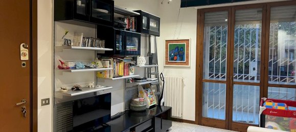 Studio à Bologna, Italy No. 29563 2