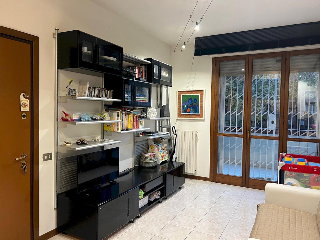 Studio à Bologna, Italy No. 29563