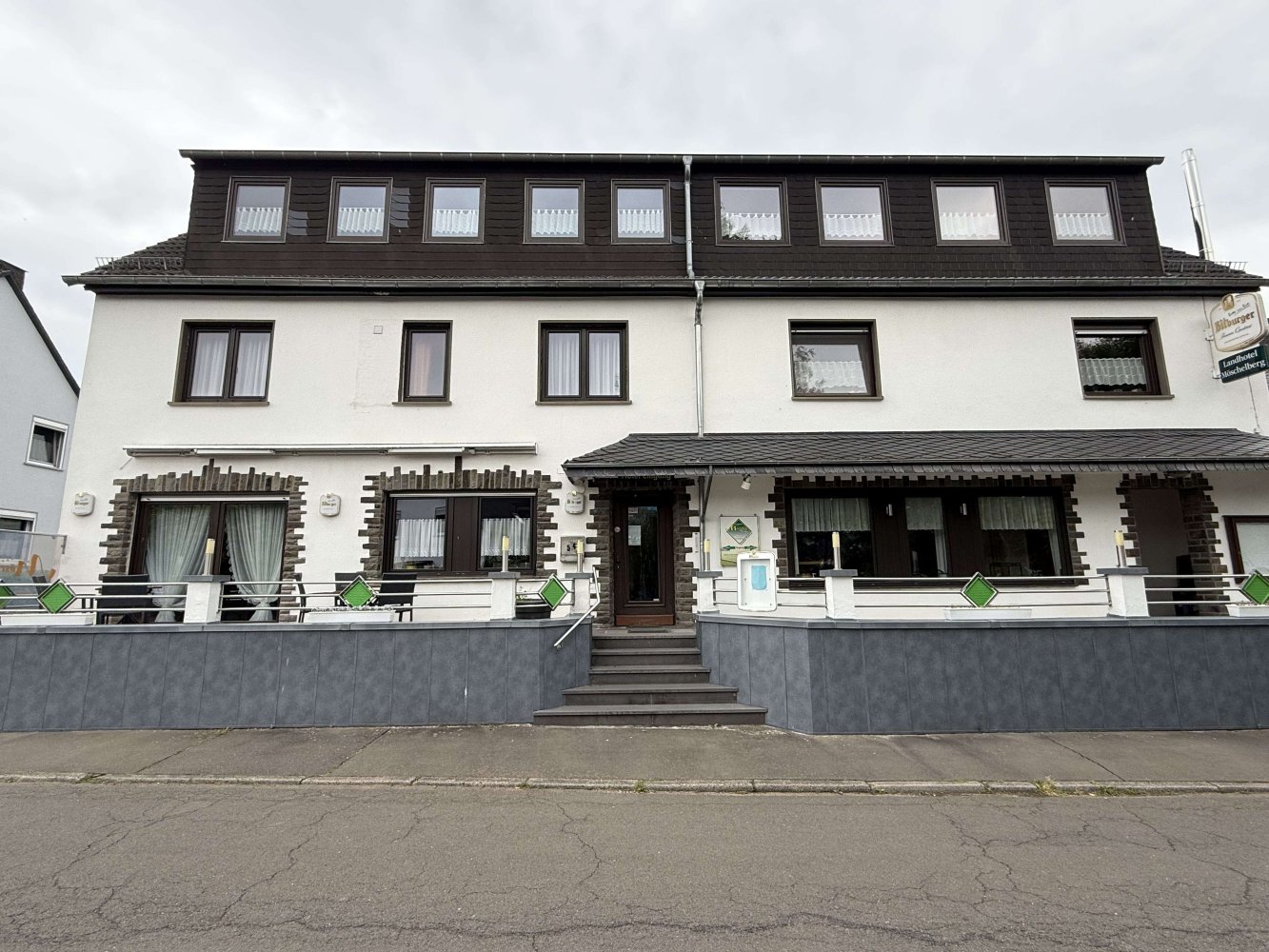 Hotel en Vulkaneifel, Germany 726 m² No. 258433