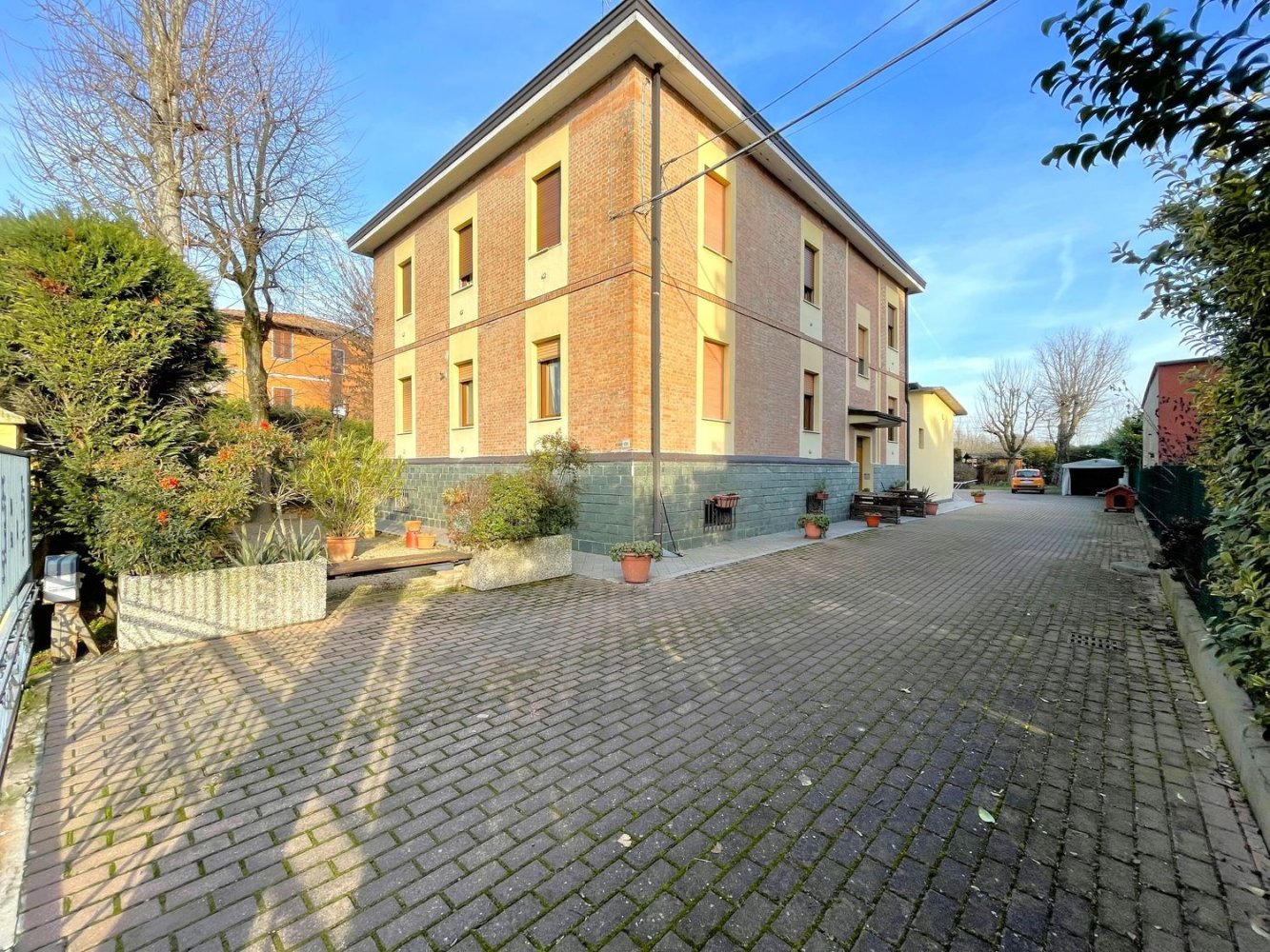 Вилла с 10 комнатами в Сольера, Италия № 64000