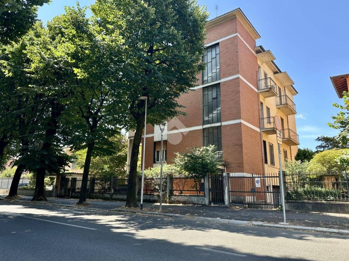 2 غرف نوم شقة في Pavia, Italy رقم 393207