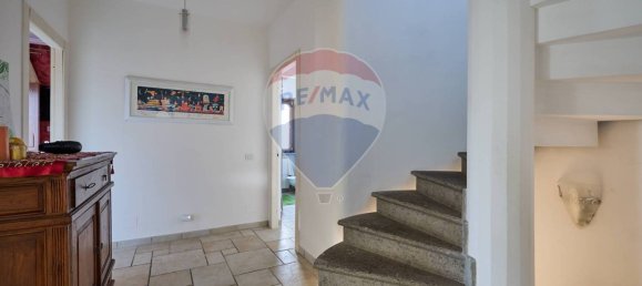 4 bedrooms Villa in Rome, Italy No. 64122 31